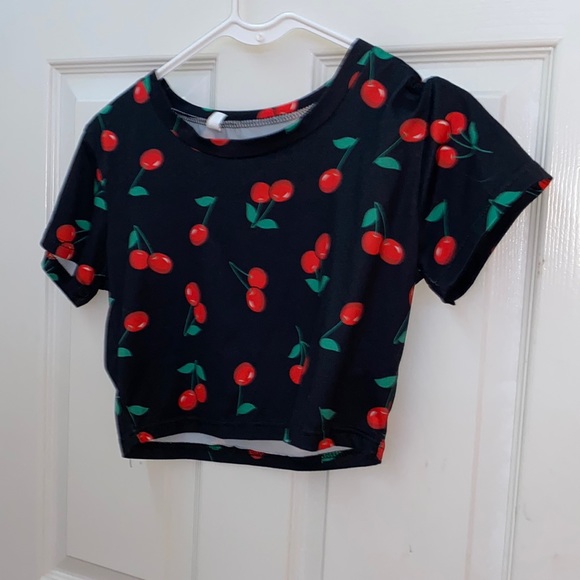 cherry print crop top - Picture 1 of 1